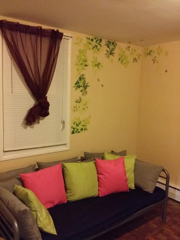 Hostel House *